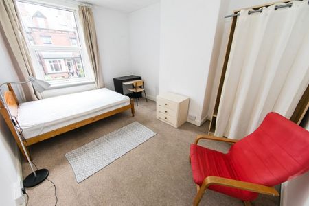 Hartley Grove, Hyde Park, Leeds - Photo 4