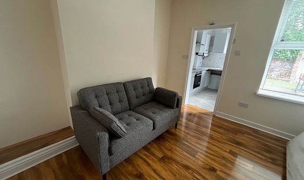 Fantastic 4 Bedroom House - Photo 1