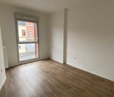 Location Appartement 3 pièces 62m² ARMENTIERES 59280 - Photo 3