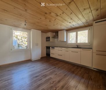Charmante 4.5-Zimmer-Wohnung mit Bergsicht, Sitzplatz und viel Char... - Photo 5