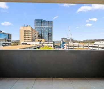 Charming Apartment in the Heart of Woden - Photo 6