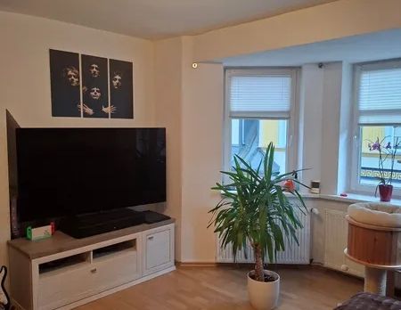 4 Zimmer-Wohnung auf 2 Ebenen mit Balkon in der Schelfstadt zu mieten! - Photo 1