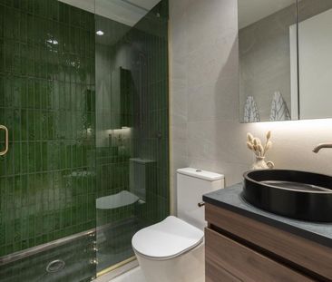 Luxury West Facing Level One Studio Apartment - Photo 4