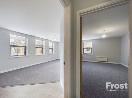 Station Road, Ashford, Surrey,TW15 - Photo 4