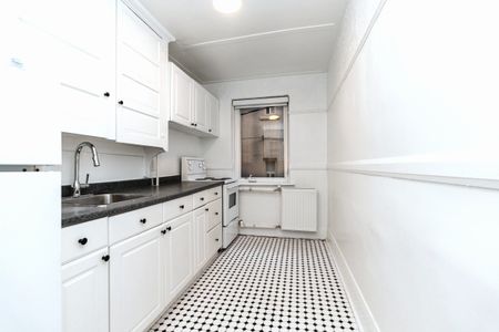 For Lease - 100 Vaughan Road Unit# 11, Toronto, Ontario - Photo 2