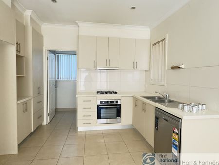 Prime Location Family Home - Photo 5