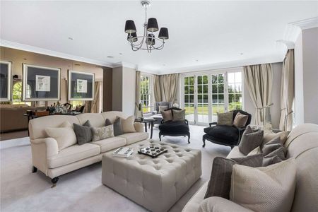 Magnificent Modern Country House - Photo 2