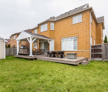For Lease - 3218 Alpaca Avenue, Mississauga, Ontario - Photo 2