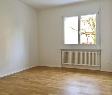 3-ZW à 81 m² im 2. OG mit grossem Balkon - Photo 3