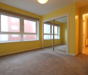 2 Bedroom Property To Rent - Photo 4