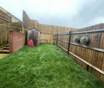 3 bedroom terraced house to rent - Photo 4