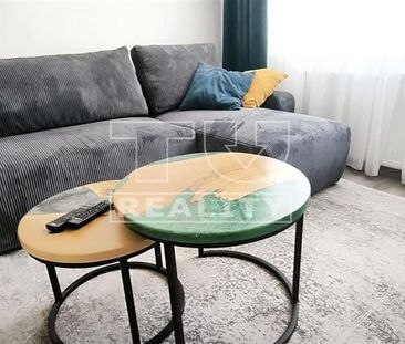 Prenájom, 2-izb. byt, 63,4 m - Photo 1