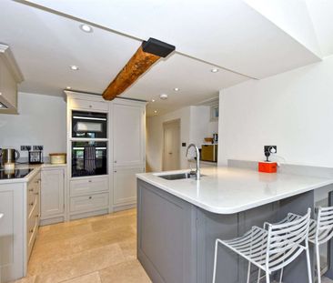 Three bedroom property situated on the edge of the wonderful Cotswo... - Photo 6