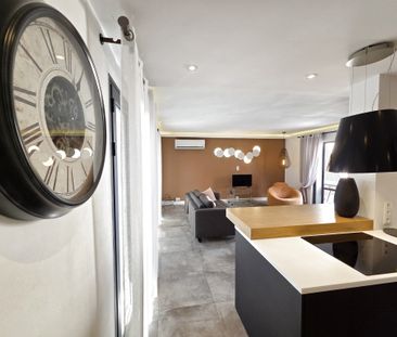 Location Appartement 3 pièces 85m² ST DENIS 97400 - Photo 4