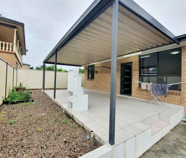 Neat & Tidy Granny Flat in a Convenient Location - Photo 3