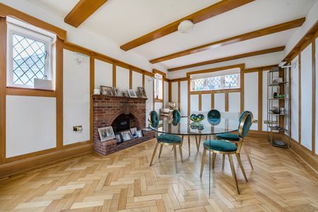 Holmdene Avenue Mill Hill NW7 - Photo 3