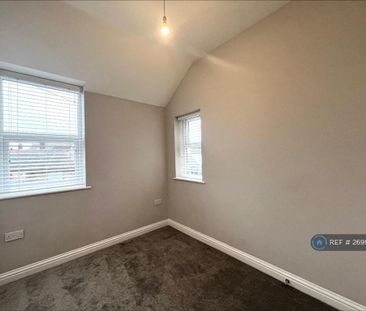 2 bedroom semi-detached house to rent - Photo 1
