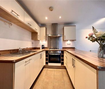 2 bedroom apartment to rent - Photo 6