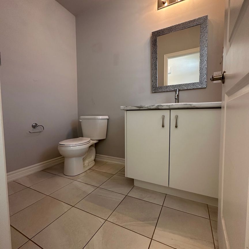 For Lease - 114 Jewel Street, Blue Mountains, Ontario - Photo 1