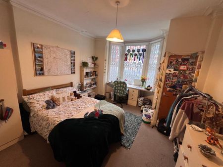 6 bedroom private hall to rent - Photo 4