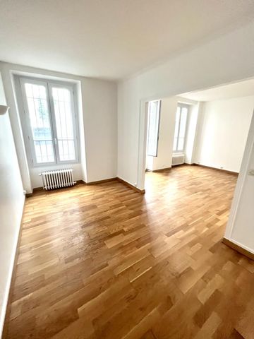 A LOUER 3 PIECES 60m² MONTMARTRE - Photo 2