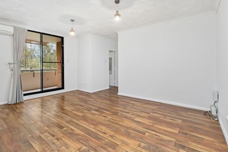 Home For Rent - Photo 5