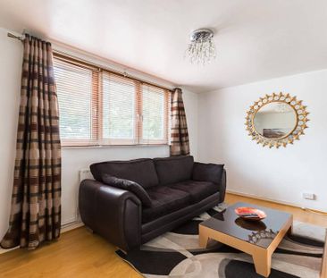 2 bedroom maisonette to rent - Photo 1