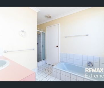 LIVE THE BEACH LIFESTYLE .. - Photo 4