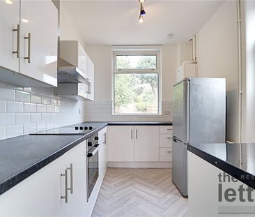 Park Crescent, Enfield, Middlesex, EN2 6HT - Photo 6