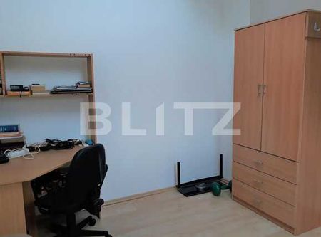 Apartament 4 camere, 75 mp, cu scara interioara, parcare, zona Ultracentrala! - Photo 2