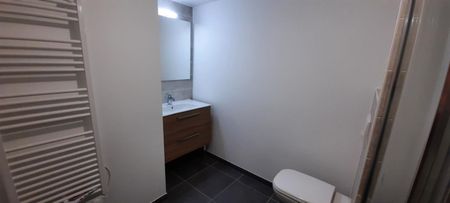 Location Appartement 2 pièces 47m² THONON LES BAINS 74200 - Photo 5
