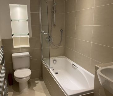 Cleveland Way, STEVENAGE - Photo 6