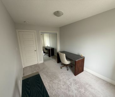 For Lease - 30 Vantage Loop Avenue Unit# MAIN, Newmarket, Ontario - Photo 6