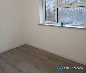 2 bedroom semi-detached house to rent - Photo 5