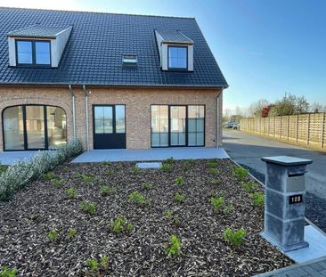 Huis te huur in Kortemark voor € 1.150 met 3 slaapkamers - Photo 3