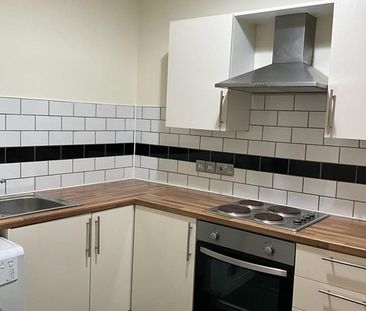 1 Bed Flat, Dickenson Road, M13 - Photo 1