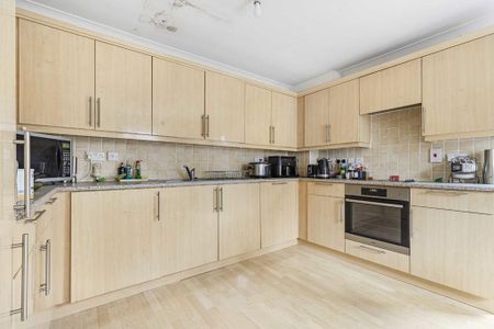 4 bedroom detached house to rent - Photo 3