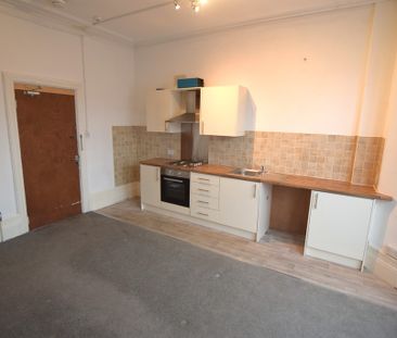 To Let 1 Bed Ground Floor Flat - Photo 3