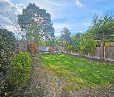 Geariesville Gardens, Ilford, IG6 - Photo 6
