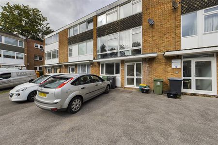 Sparkford Close, Winchester - Photo 2