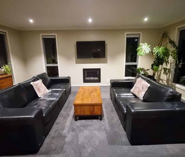 Spacious Family Home in Atawhai, Nelson - Photo 3