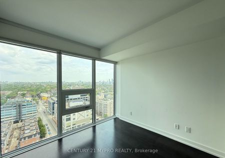 19 Western Battery Road #2218 - Photo 4