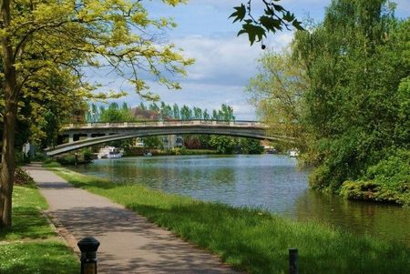 1 Bed Flat, Kingfisher Place, RG1 - Photo 2