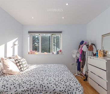 1 bedroom Terraced House to let - Photo 3