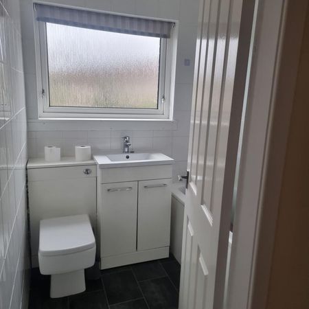 2 bedroom terraced house to rent - Photo 3