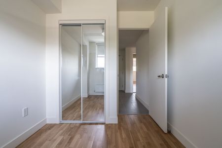 230 Oak Street - Photo 3