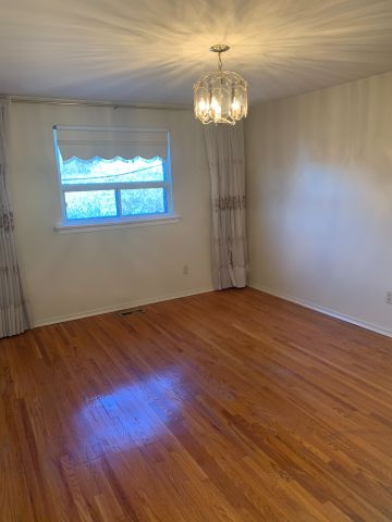 For Lease - 24 Dean Street, Brampton, Ontario - Photo 5