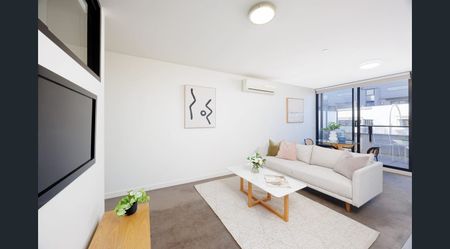 Bright Bayside Living in the Heart of Altona - Photo 2