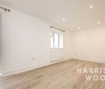 2 bedroom end of terrace house to rent - Photo 4