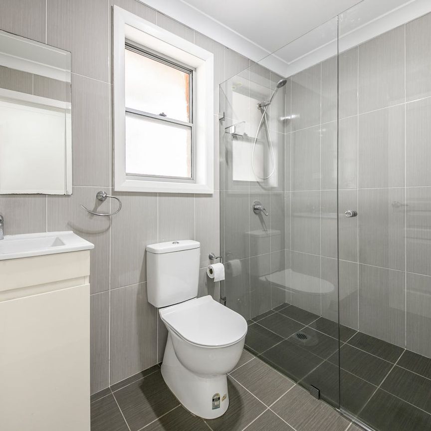 ELECTRICITY & WATER INCLUDED!! Airconditioned, Two Bedroom Granny Flat in Quiet Cul-de-sac! - Photo 1